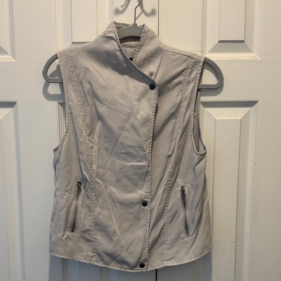Banana Republic Petite Moto Vest - Size 8P - Picture 1 of 10